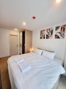 คอนโด 1 ห้องนอน ใกล้บีทีเอสอ่อนนุช สายสีเขียว ที่นอนKing Size วิวสระว่ายน้ำ