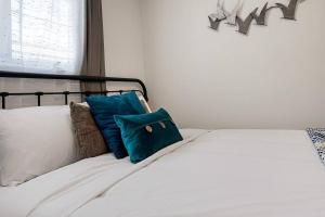 La Riviera - Cottage in the City
