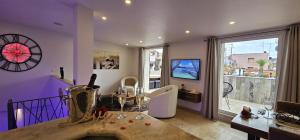 Loveroom La GarçonnHyères