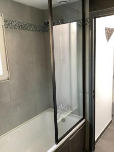 Appartements Le petit Four Neuf : Appartement 2 Chambres