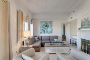 Overlooking Ski Slopes Sugar Mountain Condo!