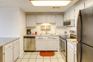 Overlooking Ski Slopes Sugar Mountain Condo!