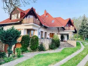 Hatod Vendégház - Felsőcsetény