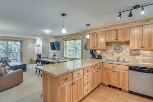 Convenient Winter Park Condo - 3 Mi to Resort!