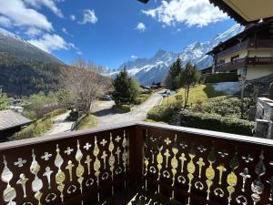 Les Houches vue magnifique avec piscine,pied des pistes de ski,garage - 4hvězdičkové hotely ve městě Les Houches