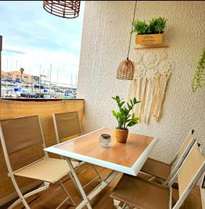 Appartements Appartement sur le Port de Meze : photos des chambres