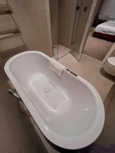 250 City Road 2 Bollinder Place EC1V 2AH 2bed LUXURY apartments-this is full address