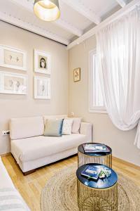 2BDR Top Floor Apartment-Heart of Corfu Old Town