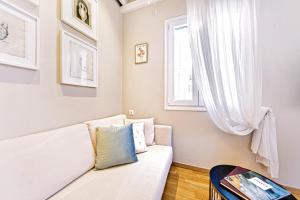 2BDR Top Floor Apartment-Heart of Corfu Old Town