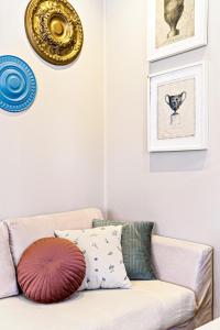 2BDR Top Floor Apartment-Heart of Corfu Old Town