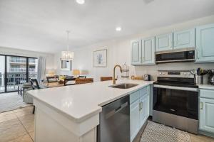 Romar Beach-105 by Vacation Homes Collection