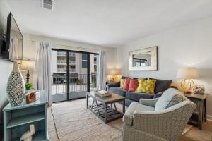 Romar Beach-105 by Vacation Homes Collection