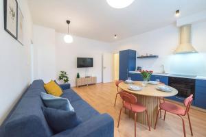 Elegant and spacious apartment in city centre