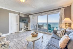 Beach House Condominiums B502 - Beachfront with Pool, WiFi, & Beach Service
