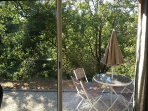 Appartement 2-4 pers. piscine, entre Aix et Cassis