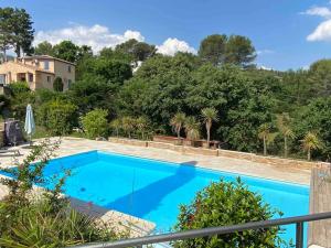 Appartements Appartement 2-4 pers. piscine, entre Aix et Cassis : photos des chambres