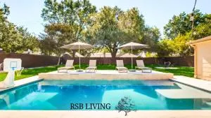 5BR 3,5BA Pool, Sauna, Game Room, Bar - Satsuma