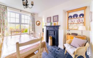 Hillcrest at Roger Ground