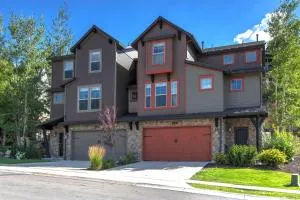 Retreat at Jordanelle 13285 by Moose Management - Kamas