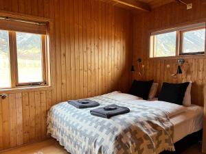 Cozy Cabin near Golden Circle - Private Hot Tub