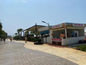 Golem Beach House Luli