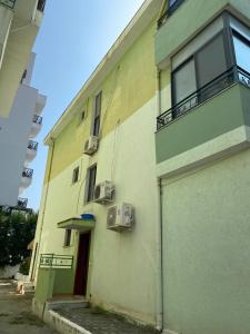 Golem Beach House Luli
