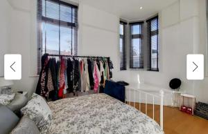 Apartment Sleeps 2 with Free Parking