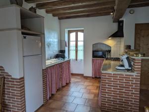 Charmante Maison Rurale avec Terrasse Privative, Proche A.77 et A.19, entre Gâtinais et Fontainebleau - FR-1-590-58