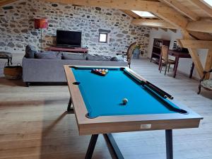 Maisons de vacances Gite renove avec charme, cour privee, proche Puy-en-Velay et tresors de la Haute-Loire - FR-1-582-473 : photos des chambres