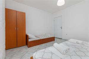 Apartments by the sea Podaca, Makarska - 515