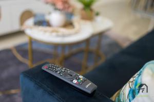 Vivid Unit Next to Campsie 6 mins to train station