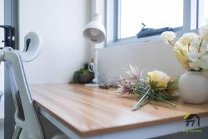 Vivid Unit Next to Campsie 6 mins to train station