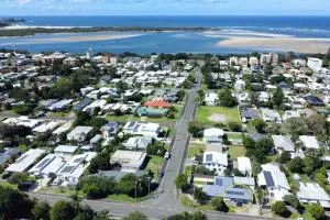 Golden Beach 1 Bedroom Hideaway - Caloundra West