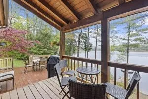 Lakefront Wprivate Beach - Luxury Log House! - Sanbornton