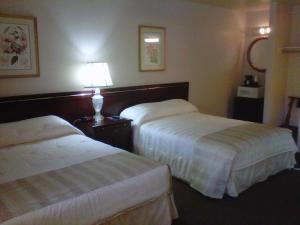 Double Room with Two Double Beds room in Caravelle Inn & Suites