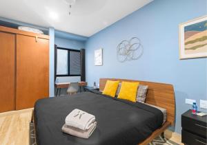 Modern chic 1 bedroom apt w rooftop infinity pool