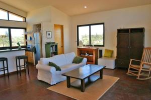 Todas Las Familias, Baja Dream House