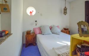 Beautiful Home In Cinisi With Wifi
