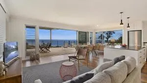 Surfside - Ocean Views & Wifi - Killcare