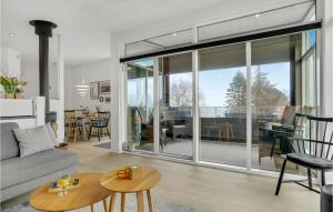 Awesome Home In Børkop