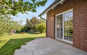 Lovely Apartment In Waren With Wifi