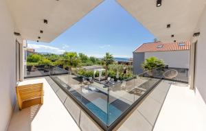 Amazing Home In Kastel Stari With Sauna 