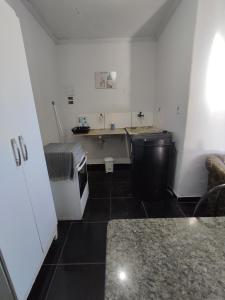 Apartamento dois quartos e cozinha