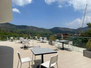 Utopia Naiharn by Fred&Com Phuket