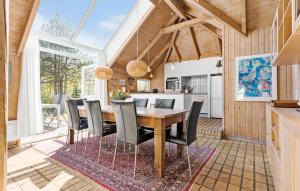 Gorgeous Home In Fjerritslev With Wifi