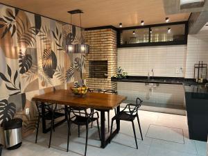 Apto Veneza luxo a 50m do mar