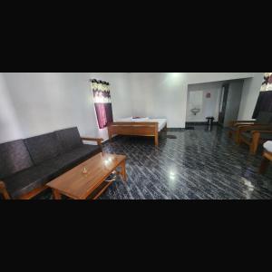 Falcon Jungle Resort