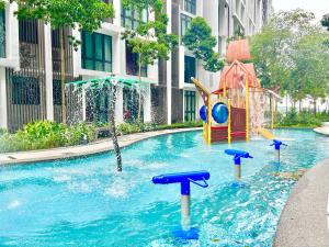 Comfort Place 1-8 Pax 3Q beds Ara Damansara Center