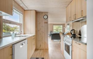 3 Bedroom Beautiful Home In Ringkøbing