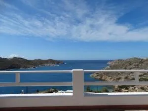 Gaia house, Ios Greece - Tzamaria